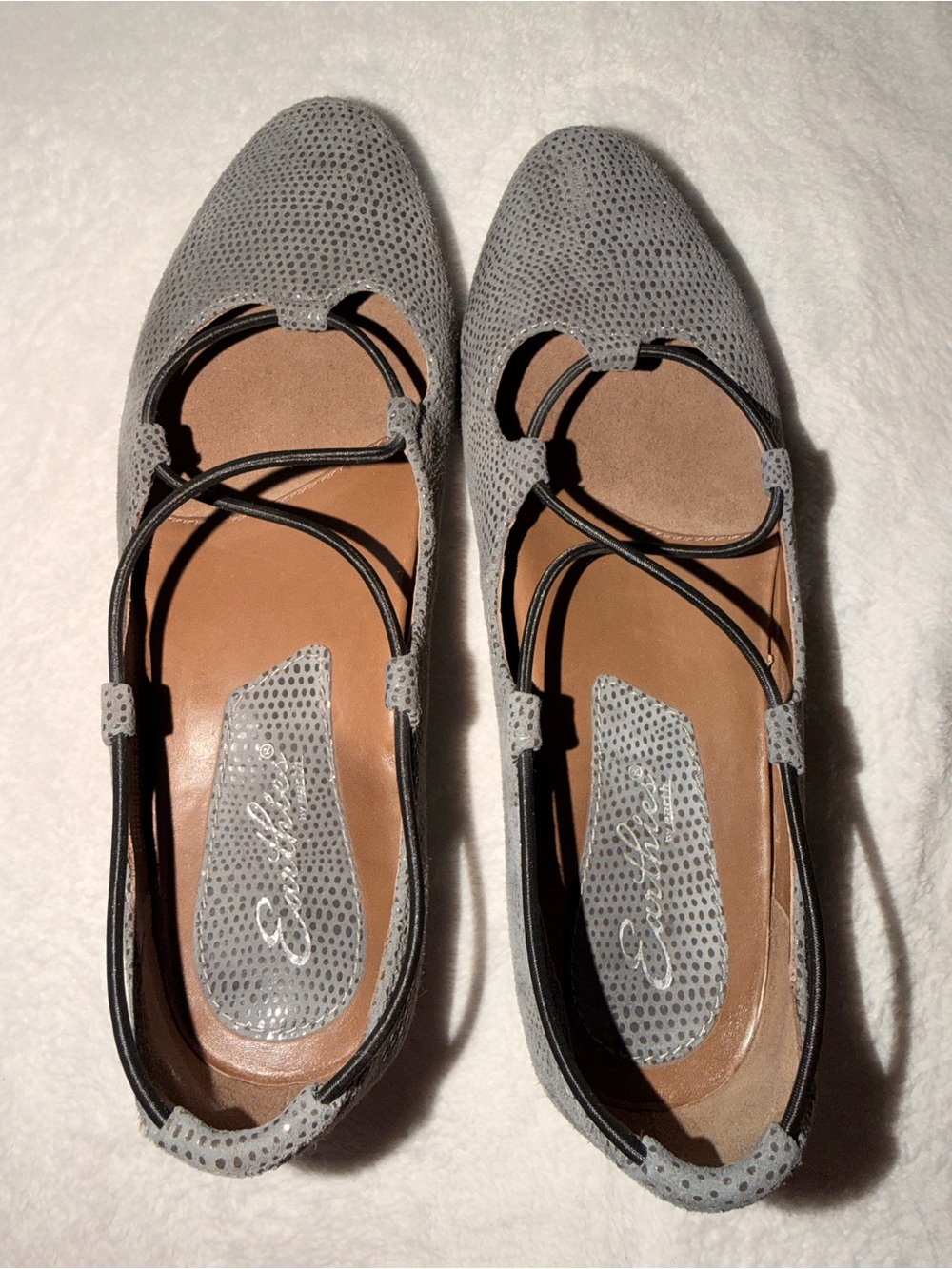 Earthies Essen ballet flats, size 7B, cage-style design with elastic strap